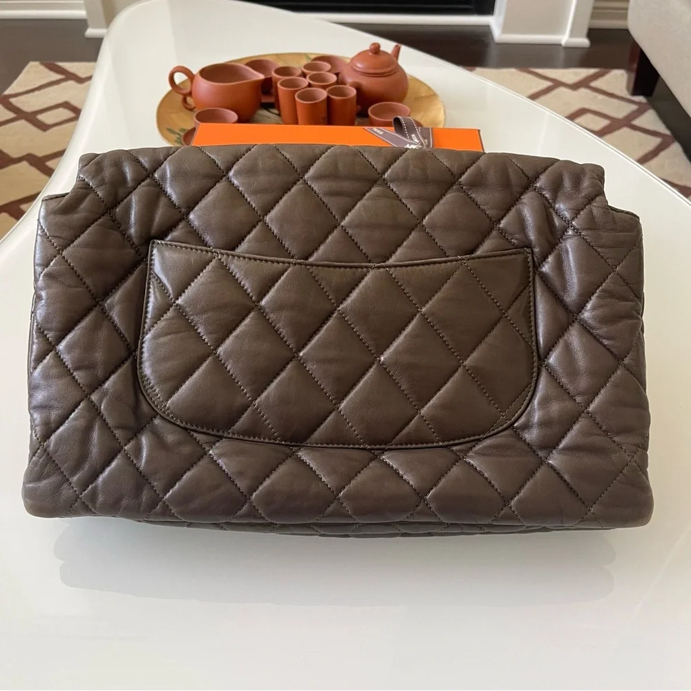 Authentic CHANEL Lambskin Double Chain Single Flap Maxi Size Handbag - Picture 4 of 16